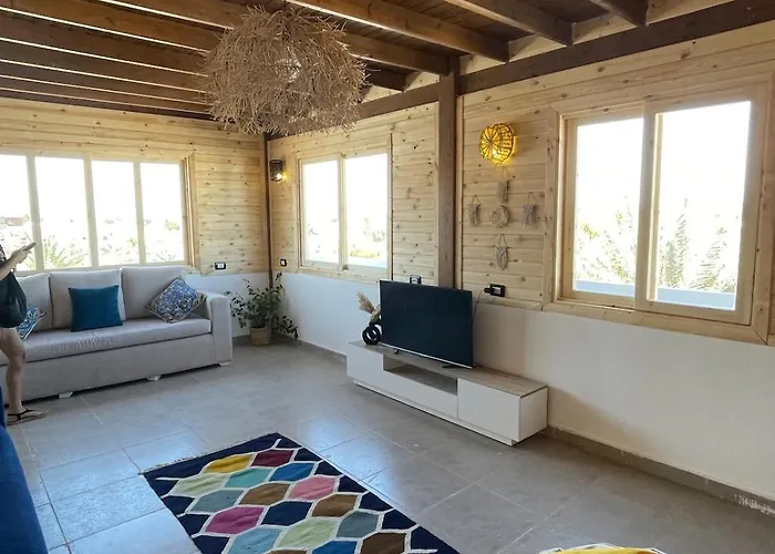 Cozy Sea View Rooftop 1 Bedroom *